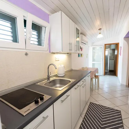 Gizdic Apartment Trogir